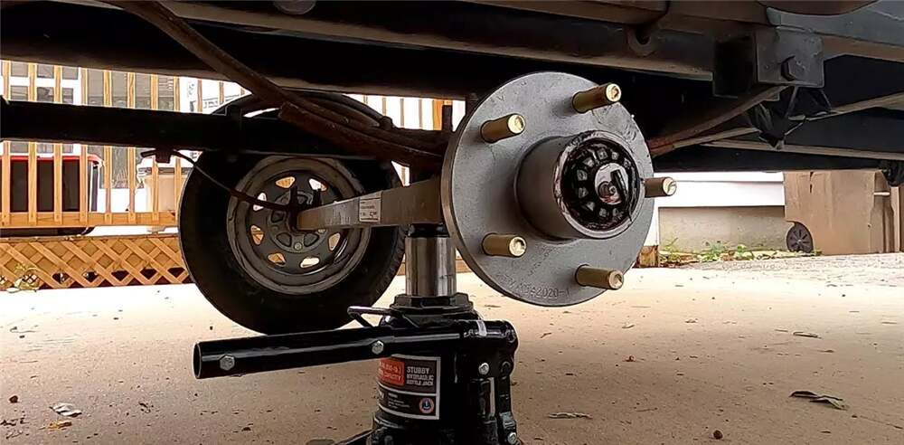 Trailer Parts 6 Lug Trailer Half Axle Hub With Spindle