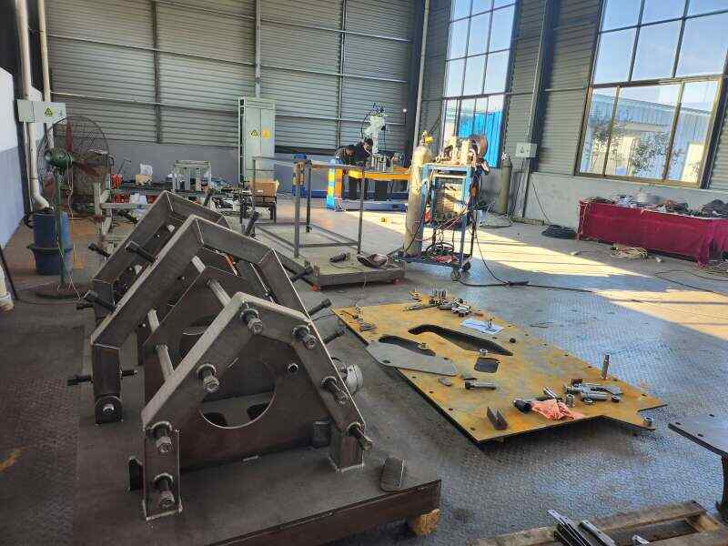 Tractor Loader Front Loading Shovel Telescopic Arm with Bucket for Wheel Loader