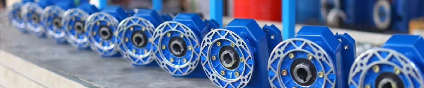 Aluminum Housing Transmission Reduction Speed Reducer Gear Wheel Drive NMRV Nmrv050 030 063 040 Worm Gearbox with Electric Motor