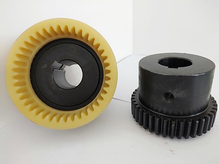 Nylon Curved Tooth Teeth Precision Gear Coupling with Nylon Sleeve