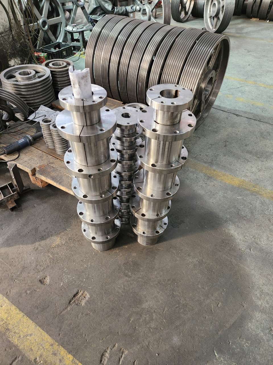 Customized Transmission All Size Type European/American Standard Sheave Wheel V Belt Timing Idler Casting Forging Pulley