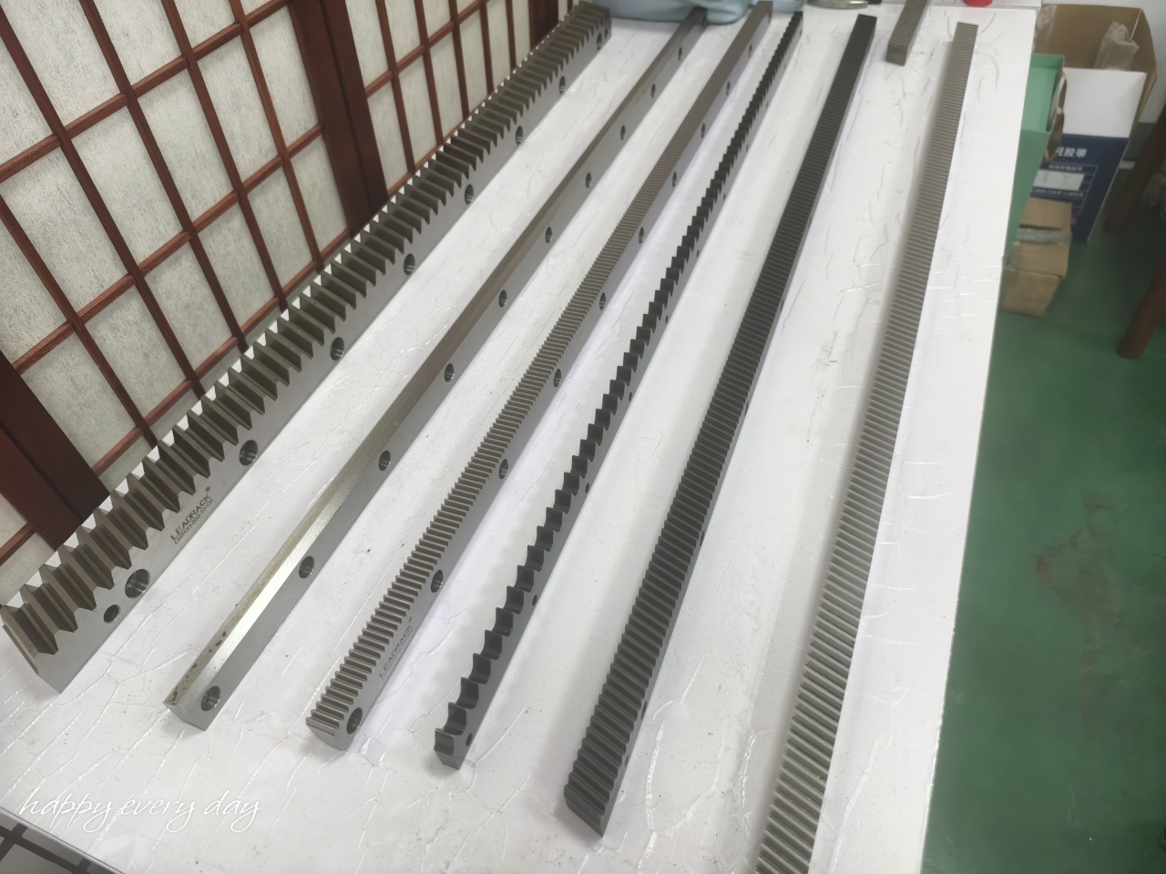 High Precision Long Travels Grinding Precision Milling Rack and Pinion Spur Helical Cnc Gate Linear Plastic Steering Gear Rack